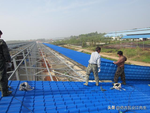 現(xiàn)如今樹脂瓦廠家林立,消費(fèi)者選擇樹脂瓦的關(guān)鍵點(diǎn)是在哪點(diǎn)呢?