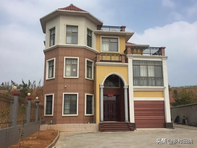 農村自建房坡屋頂,用琉璃瓦還是樹脂瓦?看看內行人的經驗分享